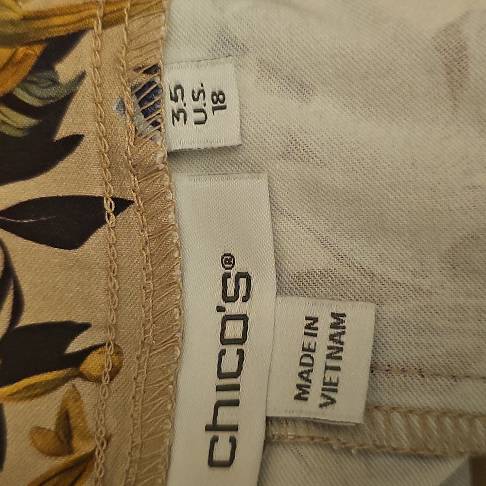 Chico's Floral Print Pants - Multicolor - Picture 8 of 8